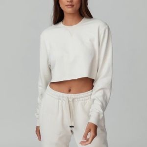 TALENTLESS- CROPED CREWNECK